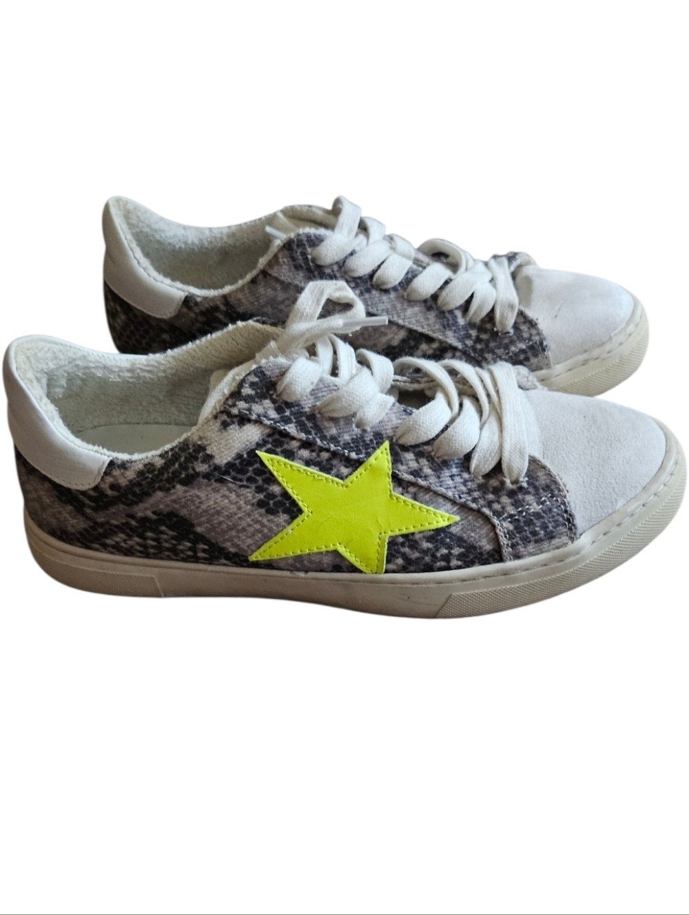 Steve Madden Reeves Python Snake Neon Star Sneakers - Picture 5 of 11